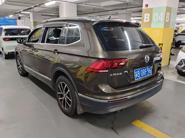Volkswagen Tiguan L