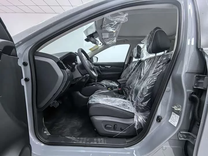 Nissan Qijun