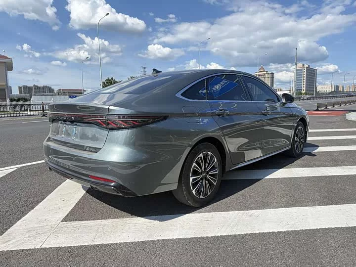 Chery Fengyun A8L