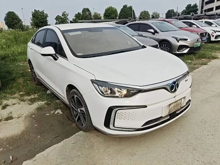 BAIC Beijing EU5