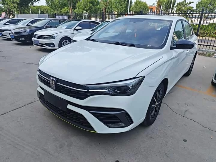 Roewe i5