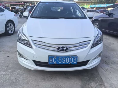 Hyundai Verna RV