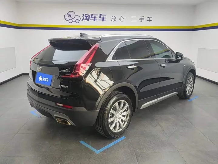 Cadillac XT4