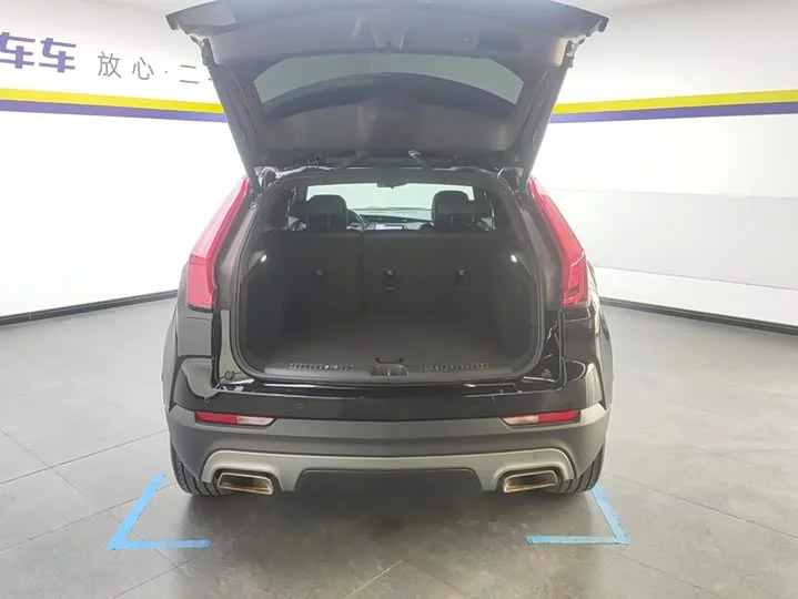 Cadillac XT4