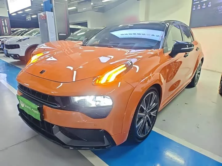 Lynk & Co 02 Hatchback