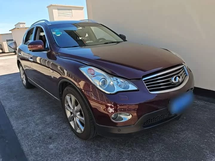 Infiniti QX50
