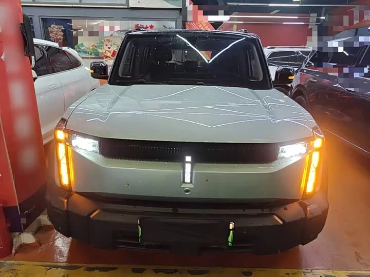 iCAR 03