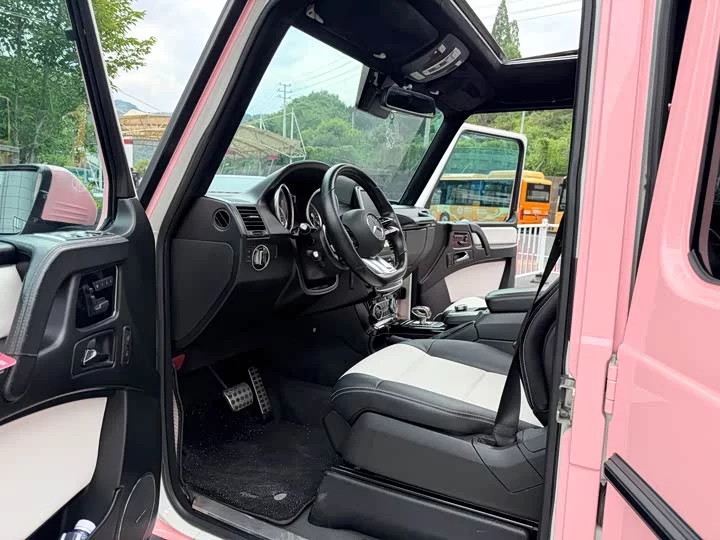 Mercedes-Benz G-rated