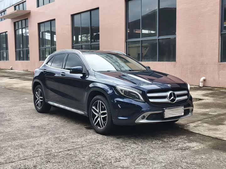 Mercedes-Benz GLA