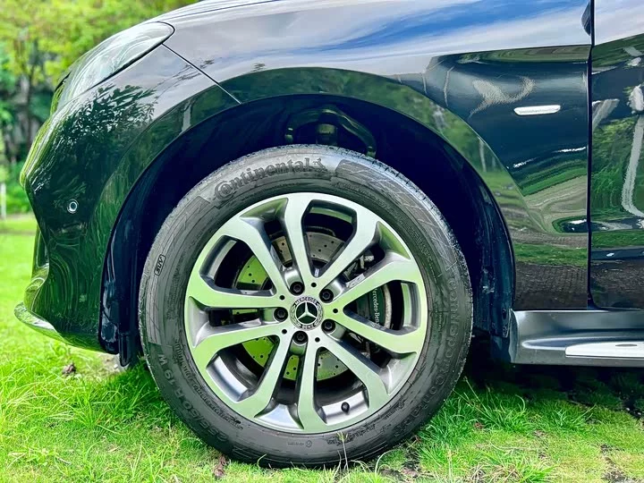 Mercedes-Benz GLE (Imported)
