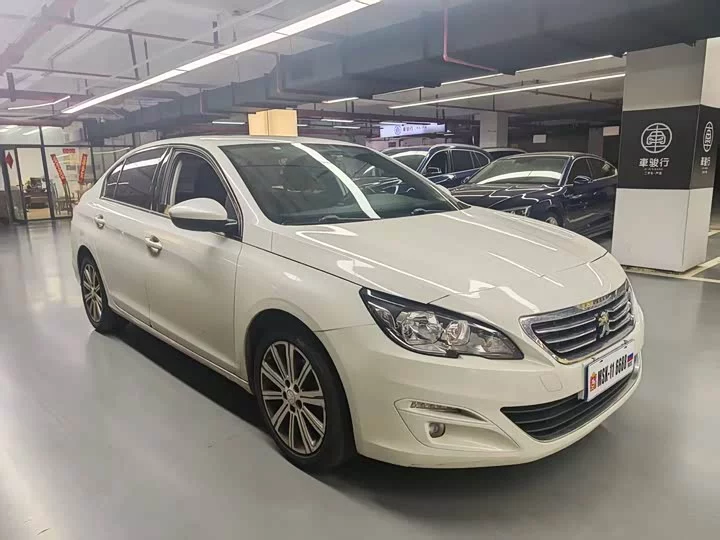 Peugeot 408
