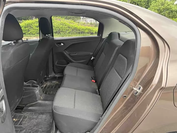 Peugeot 301