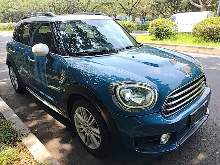 MINI COUNTRYMAN