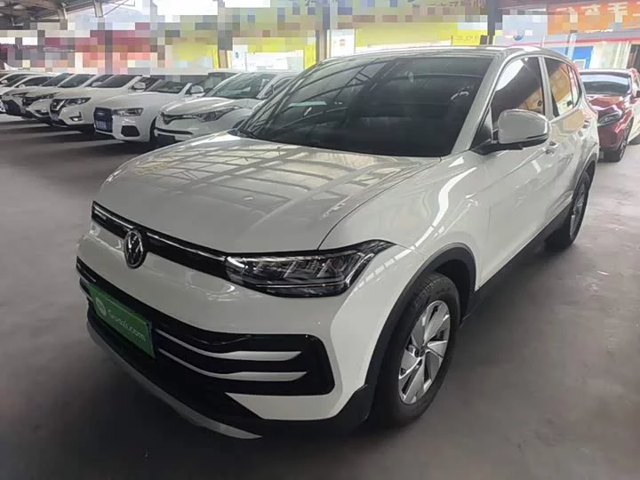Volkswagen Tharu