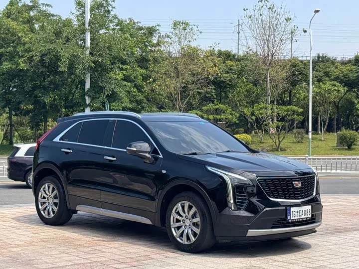 Cadillac XT4