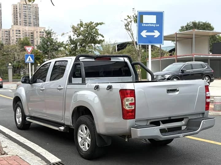 Isuzu RE-MAX