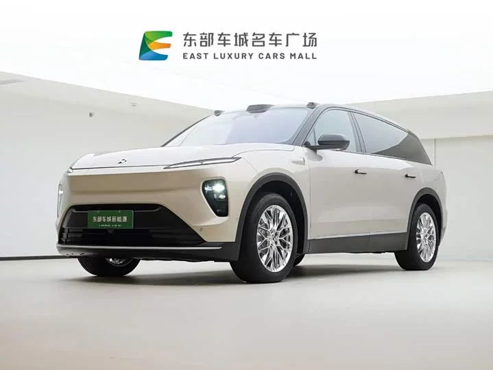 NIO ES8