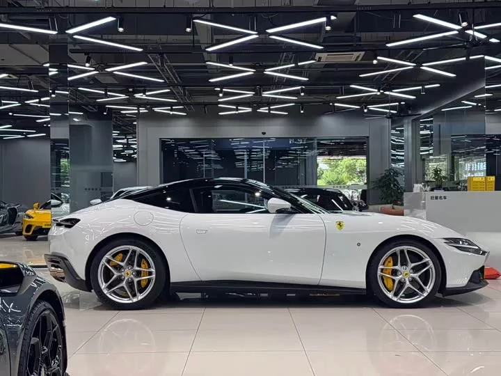 ferrari Roma
