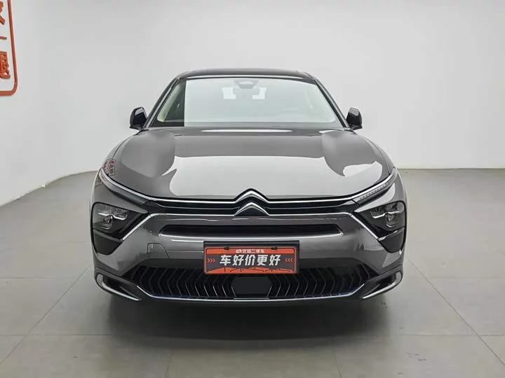 Citroën Versailles C5 X