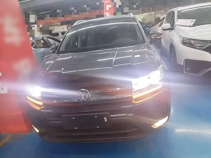 Volkswagen Tharu