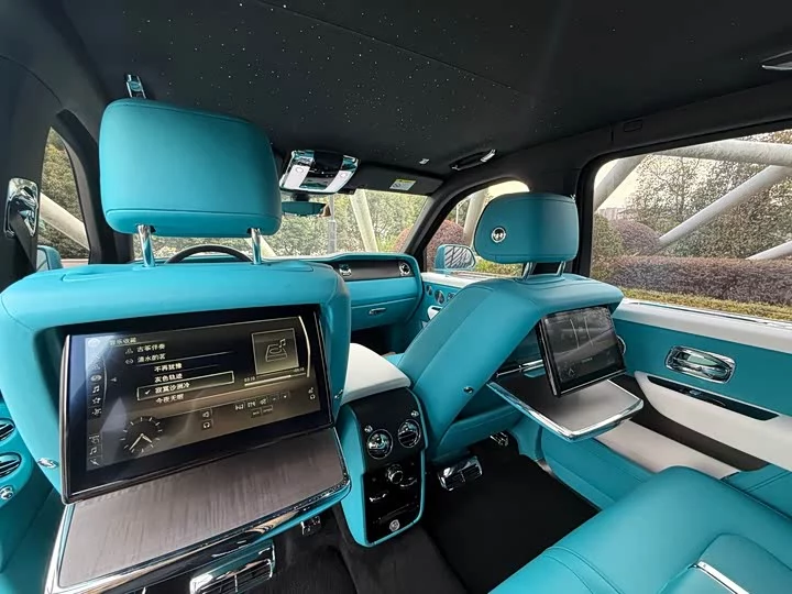 Rolls Royce Cullinan