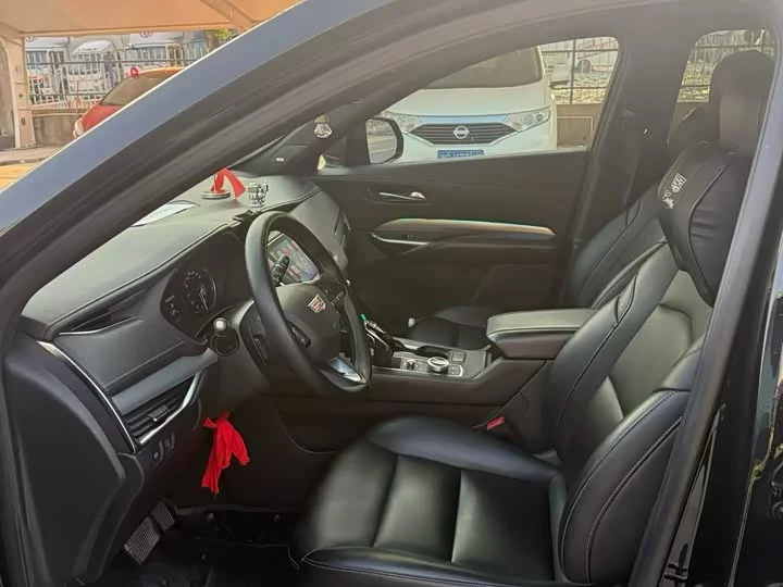 Cadillac XT4