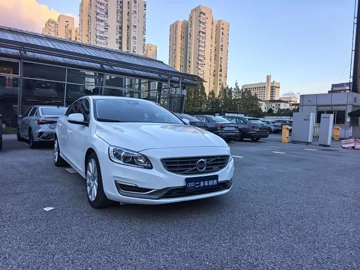 Volvo S60 plug-in hybrid