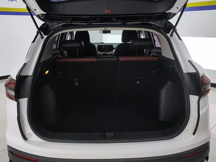 Geely Binyue