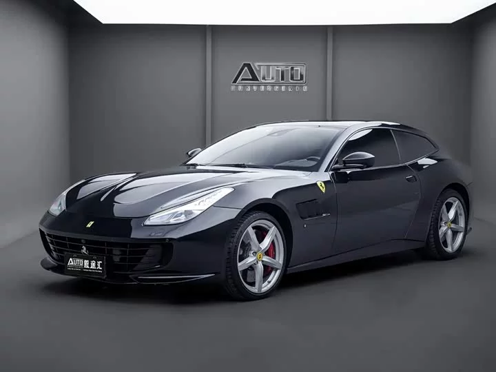 ferrari GTC4Lusso