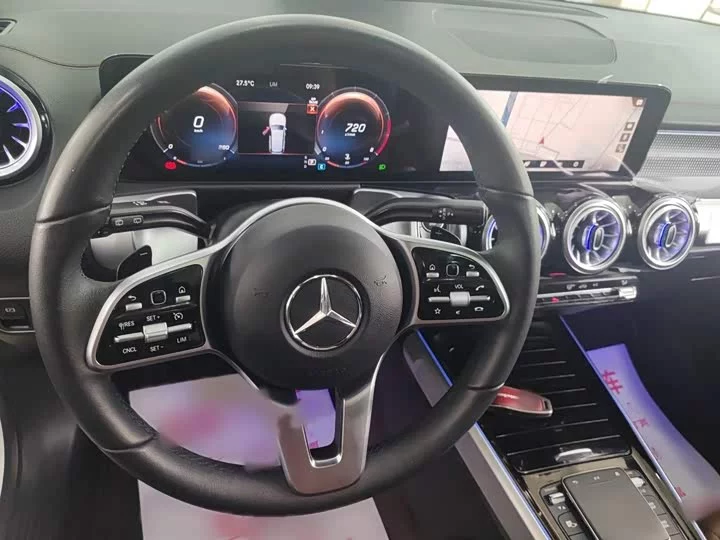Mercedes-Benz GLB