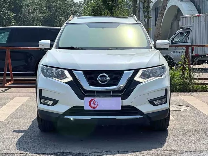 Nissan Qijun