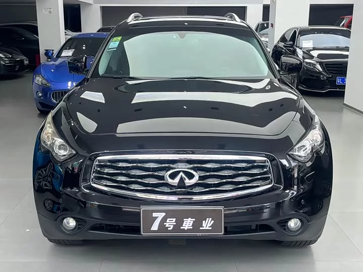 Infiniti FX