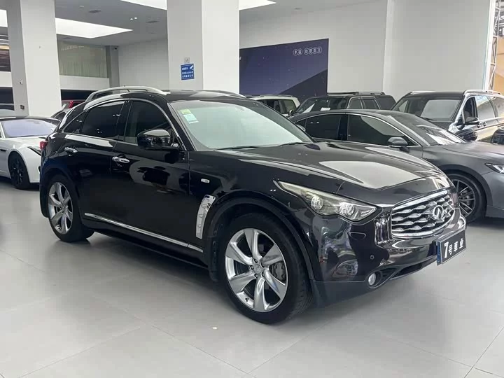 Infiniti FX