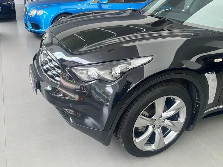 Infiniti FX