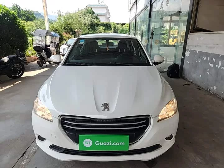 Peugeot 301