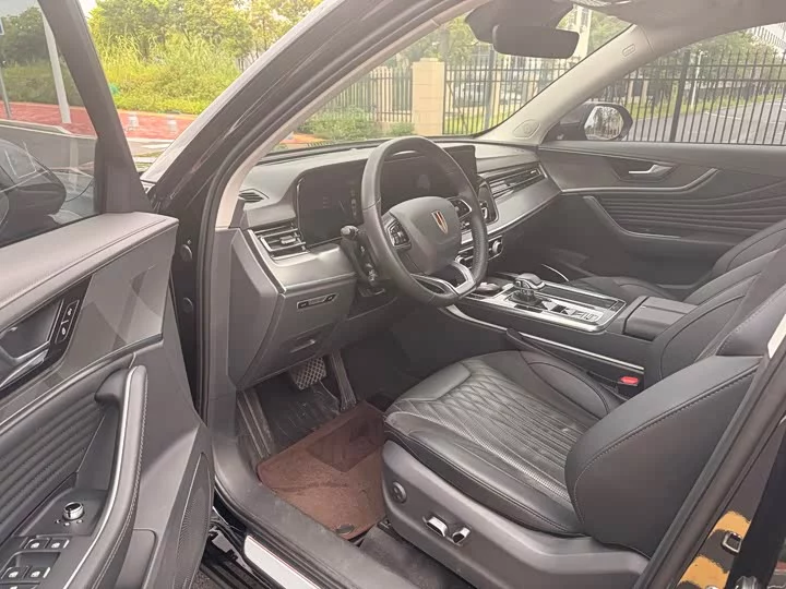 Hongqi HS5