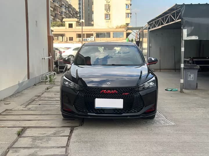 Dongfeng Yixuan
