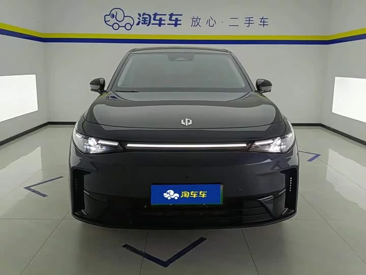 Leapmotor Zero running C10