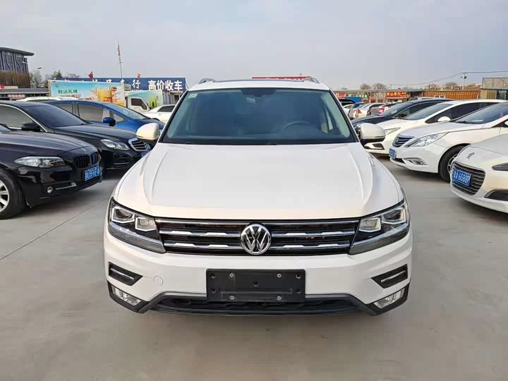 Volkswagen Tiguan L