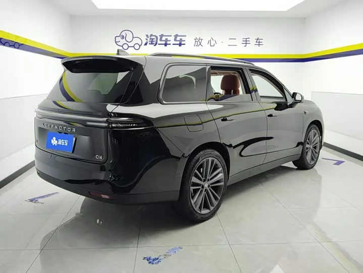 Leapmotor C16