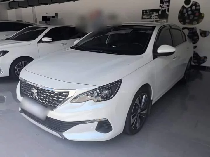 Peugeot 408