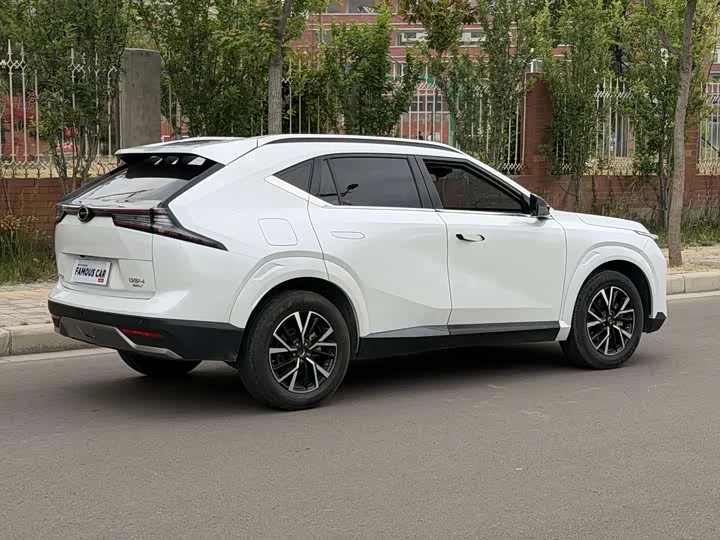 GAC Trumpchi GS4