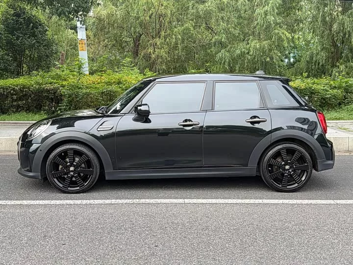 MINI 