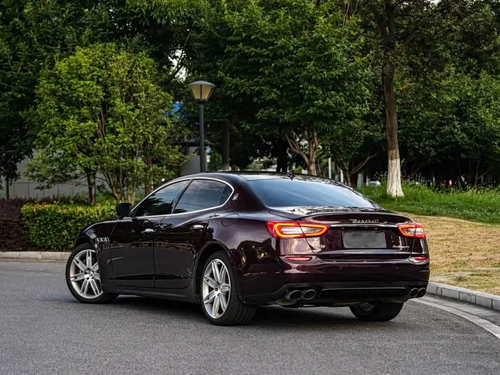 Maserati President
