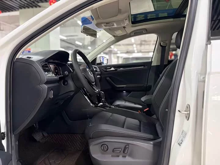 Volkswagen T-ROC Tange