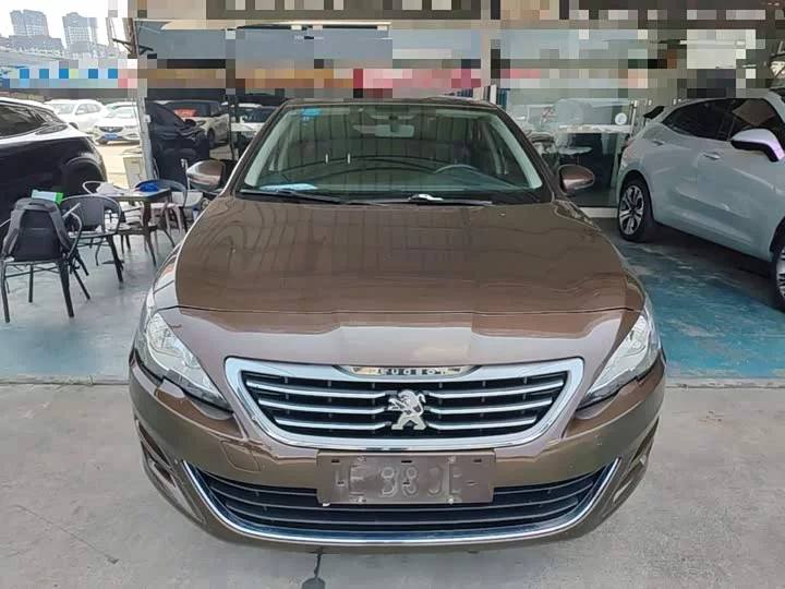 Peugeot 408