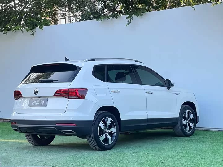Volkswagen Tharu