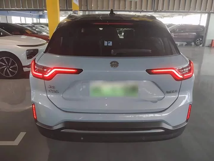NIO ES6