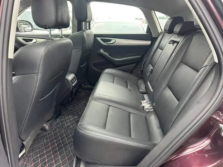 Zotye SR7