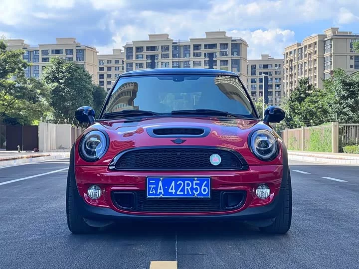 MINI 